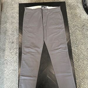 Club Monaco, Connor Chino, 34x32, Light Grey, Brand NWOT